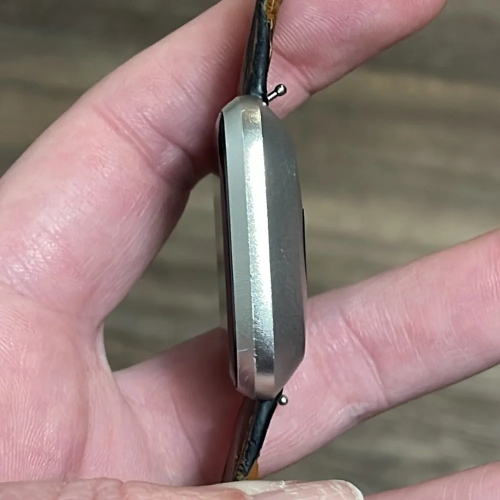 Fitbit Versa Lite with Genuine Leather Band